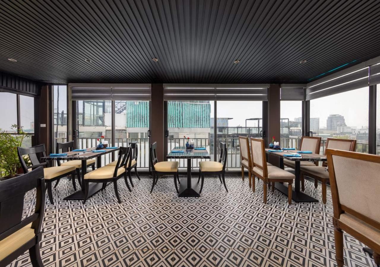 Family Suite Hotel Hanoi Esterno foto